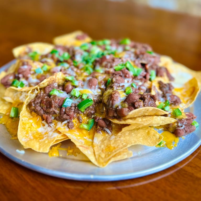 Crave-Worthy Nachos: A Tex-Mex Delight